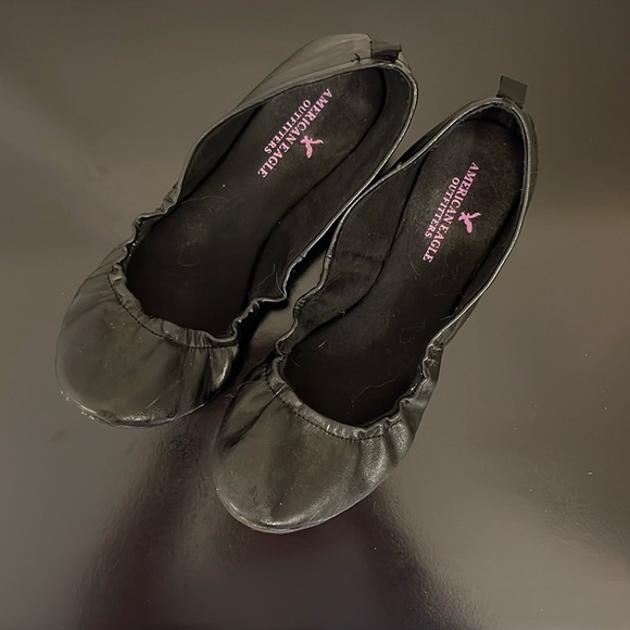 American Eagle Black Leather Flats - Picture 2 of 5